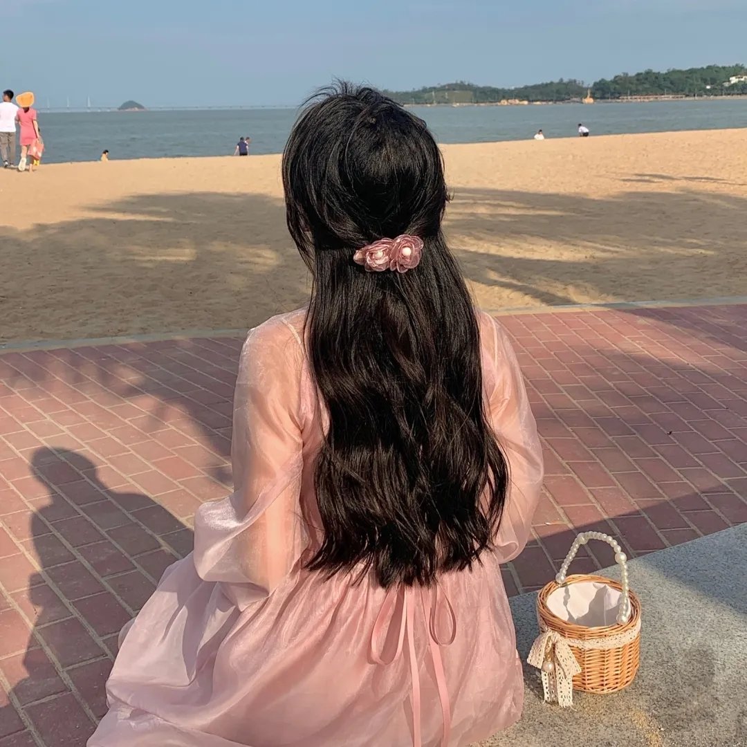 水瓶座女孩